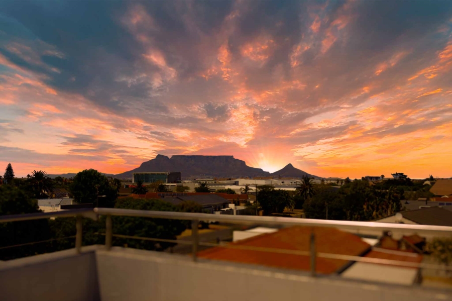 1 Bedroom Property for Sale in Table View Western Cape